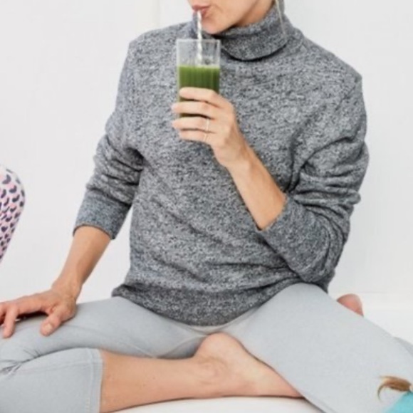J. Crew | Gray Relaxed Heather Turtleneck Sweatshirt Size XL - Picture 6 of 6